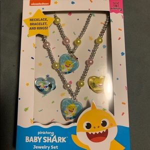 Baby shark jewelry set